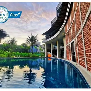 Hotel Atom Phuket -sha Plus, Nai Yang